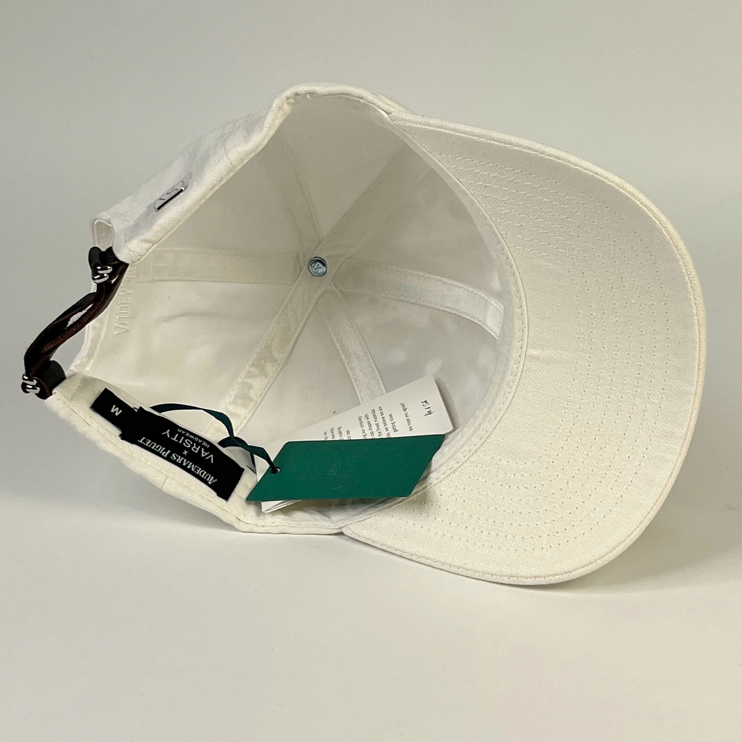 Audemars Piguet x TaylorMade White Performance Golf Cap – One Size